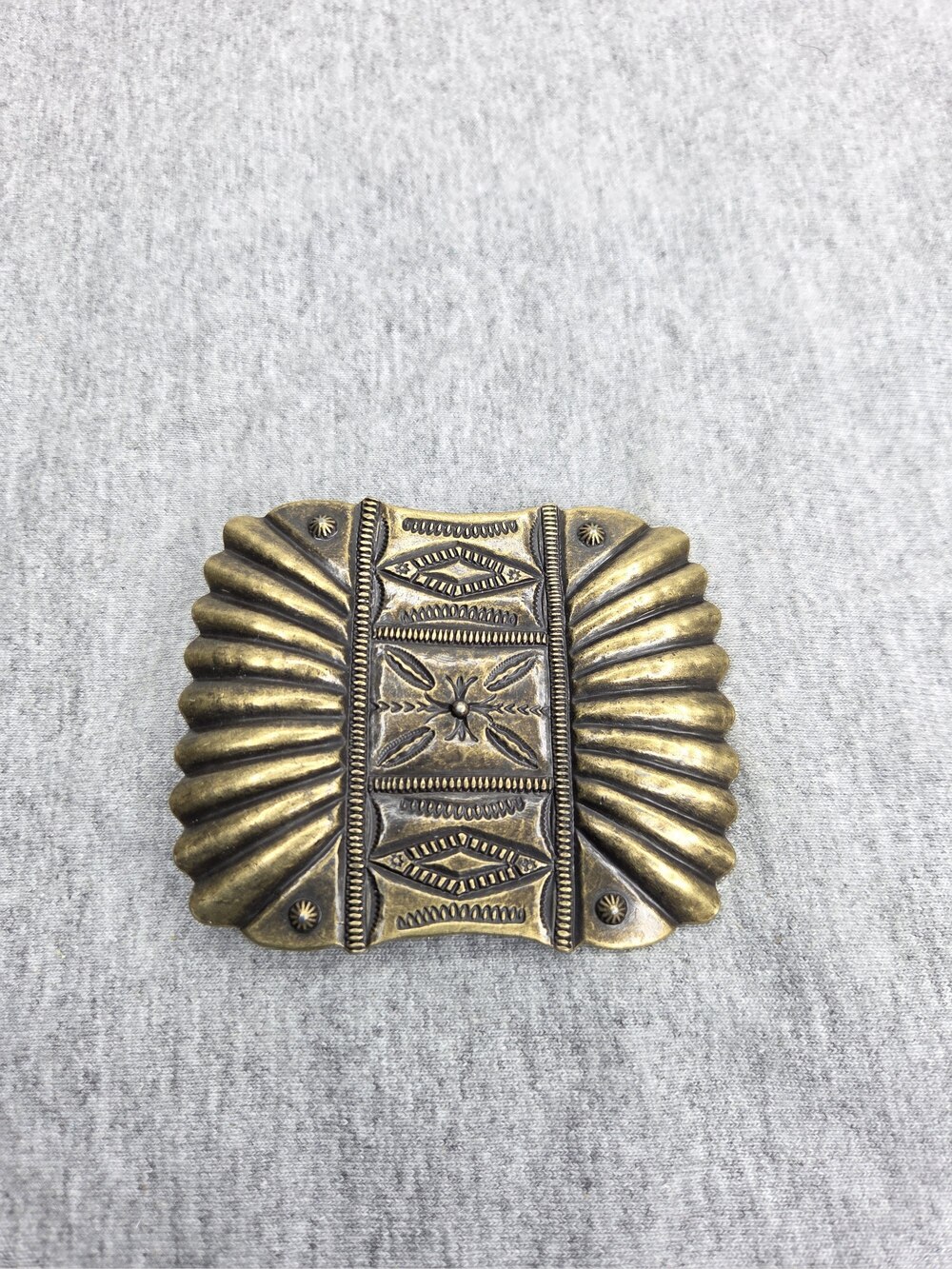 Vintage Sunburst Western Belt Buckle Brass Tone Ribbed Concho Southwest Style